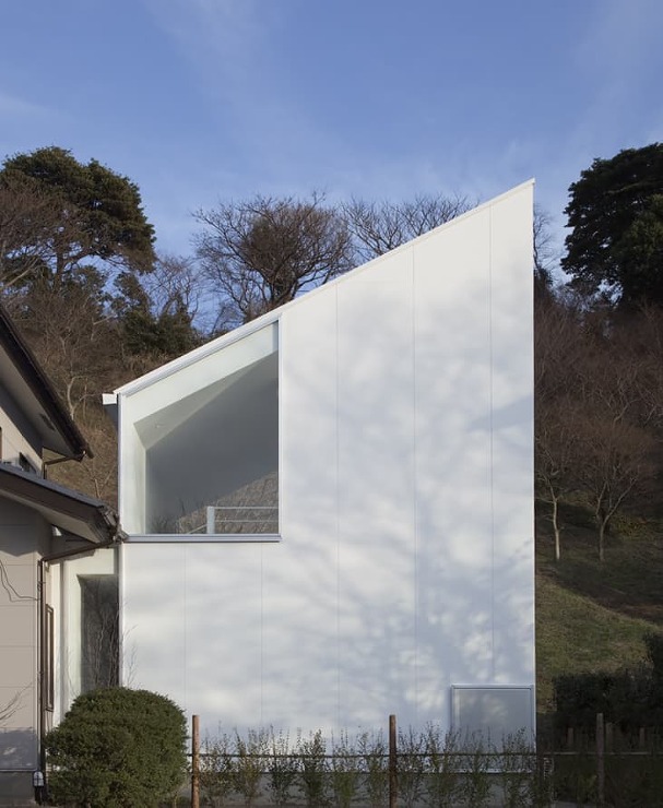 Trapezium：リノベーションと増築...