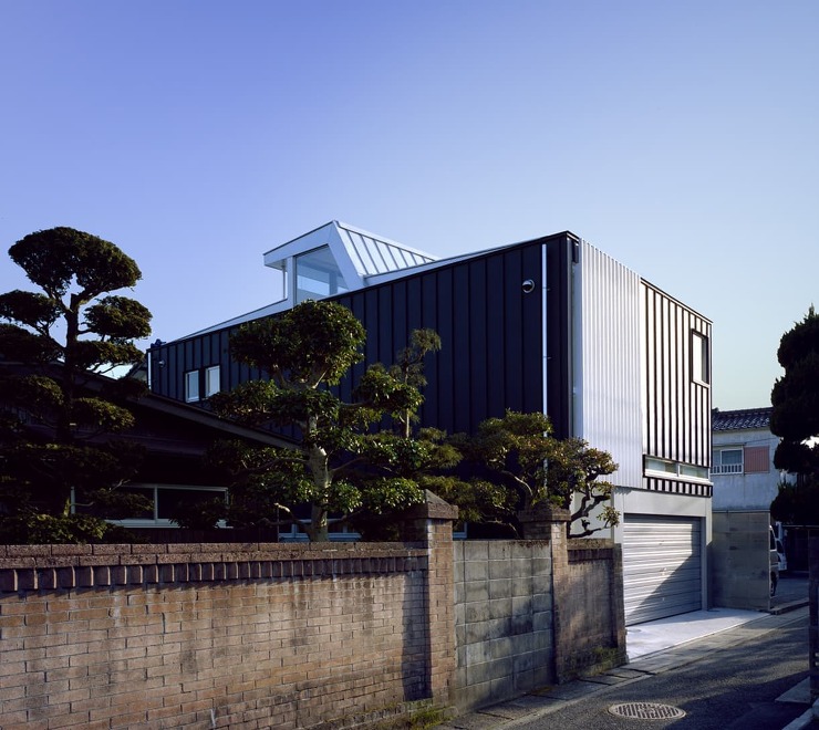 Diagonal : 狭小地の住宅