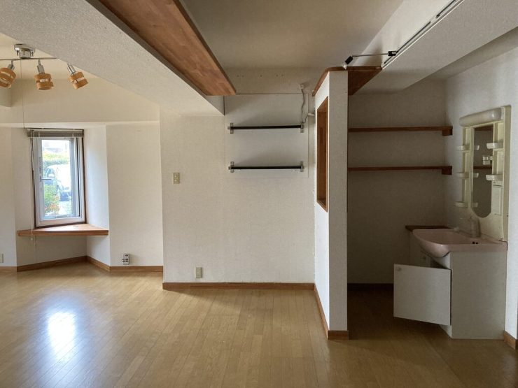 家族のシンプルライフを叶える家 - リノ...