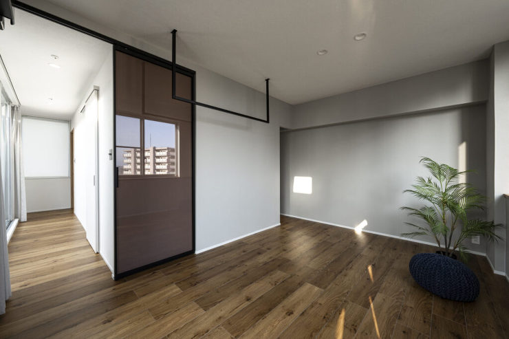 平屋のように暮らす。素材感と開放感の家 ...