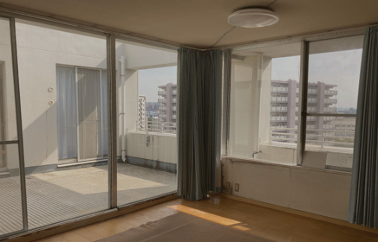 平屋のように暮らす。素材感と開放感の家 ...