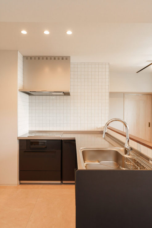 家族を繋ぐ回遊動線とリビングのある暮らし...