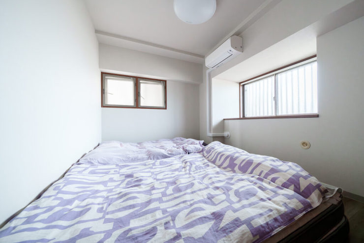 好きな色合わせで楽しむ家 - リノベーシ...