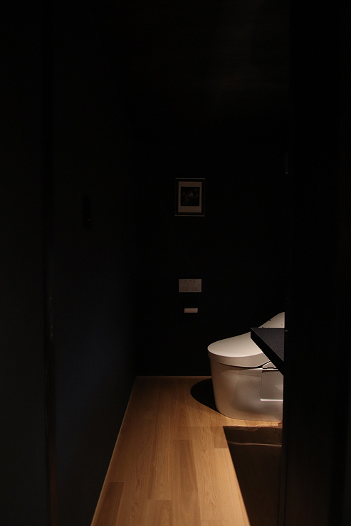 art_scene | Hideta A...