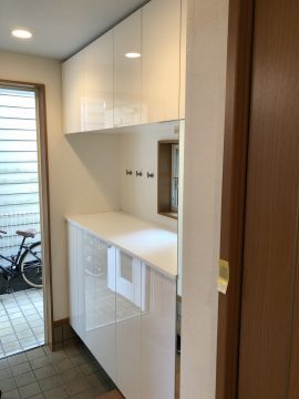 機能性盛沢山オーダー玄関収納｜K様邸