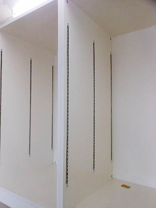 高品質で丈夫な細部までこだわった壁面収納...