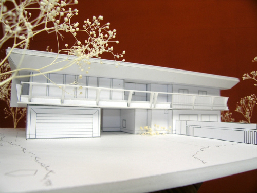 川のそばにたつ家 - アウラ建築設計事務...