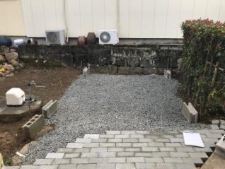 イナバ物置　バイク保管庫　施工前