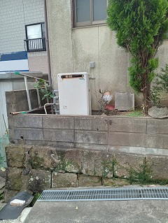 ガス給湯器（交換前）