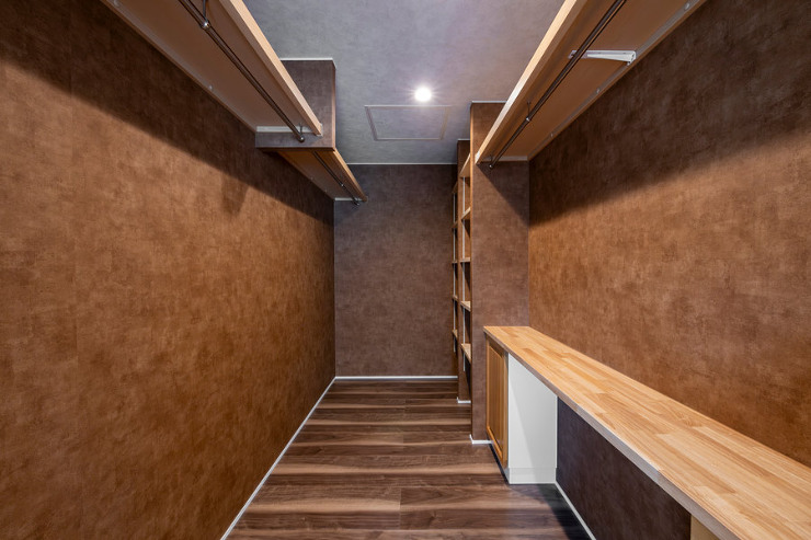 札幌市 篠路のモデルハウス リノ 主寝室ウォークインクローゼット