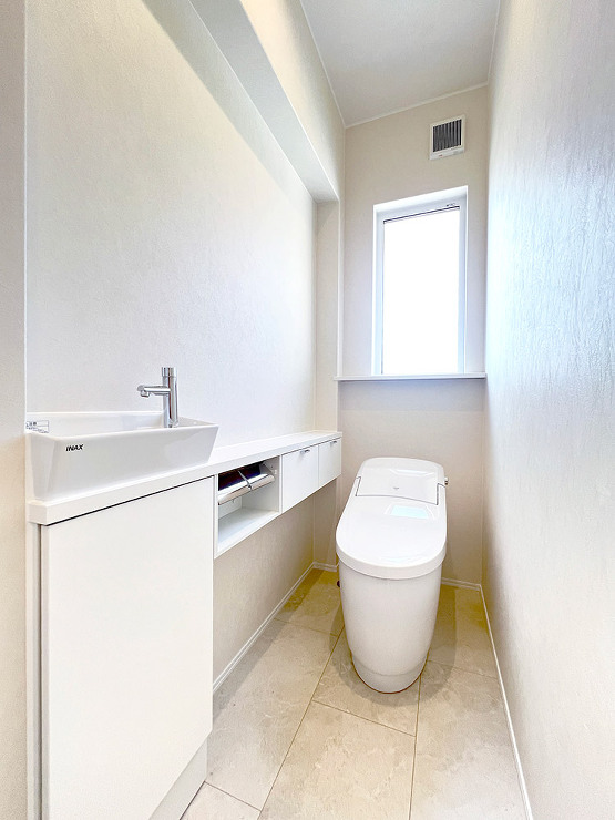 札幌 常盤6条2丁目のデザインハウス サレー 2階トイレ