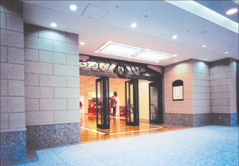 横浜ランドマークタワー(神奈川県)
設計監理/三菱地所株式会社
?