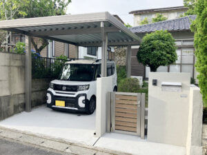 鹿児島市　カーポート、門廻り工事　施工事例　｜Ｕ様邸｜【リビングプラザ滝の神】鹿児島市・姶良市・日置市・リフォーム・塗装・外構・造園