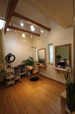 クロスや照明で 思いっきり可愛く