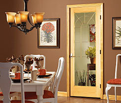 世界のドアを提案する地図と国旗