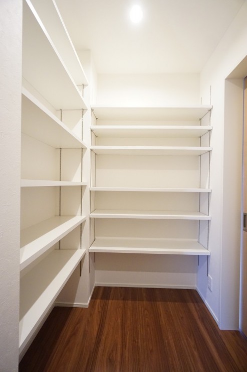 リビングに和室らしい和室がある家 五感に...