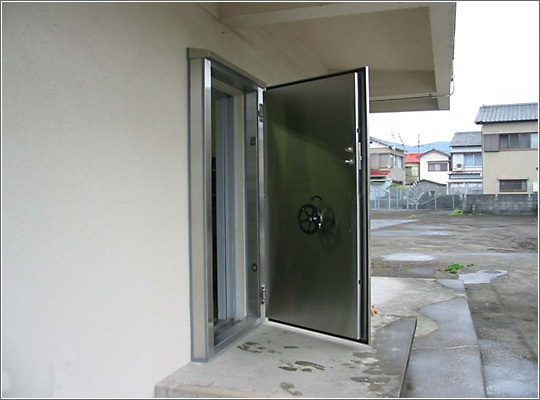 機械室前（中型）