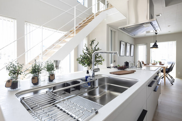 キッチンが真ん中にある家