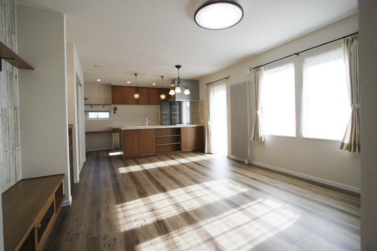 タイル天板のキッチンがお気に入りの家