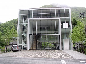 古谷誠章＋八木佐千子／NASCAのページ...