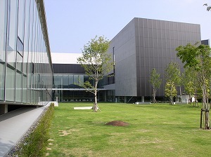 古谷誠章＋八木佐千子／NASCAのページ...