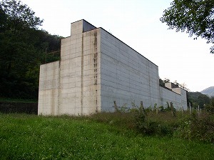 彫刻の家−ピーター・マークリ　La Co...