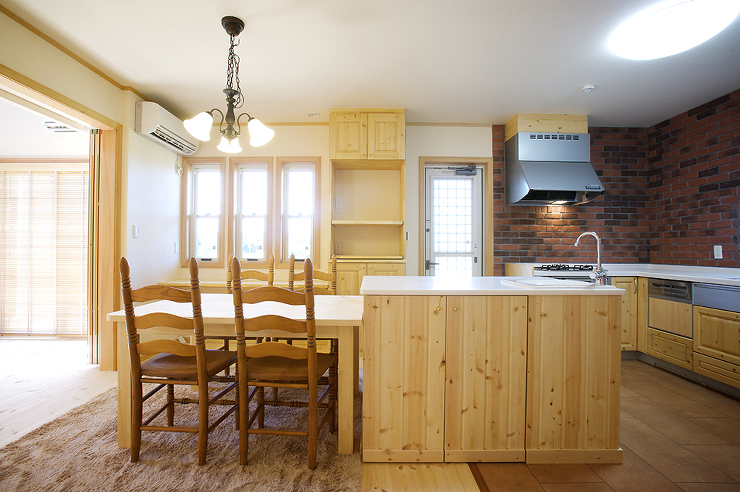 赤い暖炉のある家　K様邸 愛知、岐阜で注...