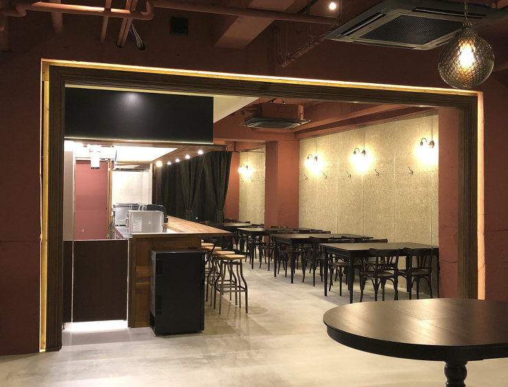 新市街「ワールドバル Gotchile-...