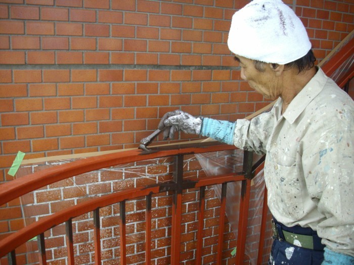 階段塗装 上塗り