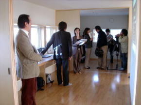 西の平の家完成建築見学会 | 新築住宅・...