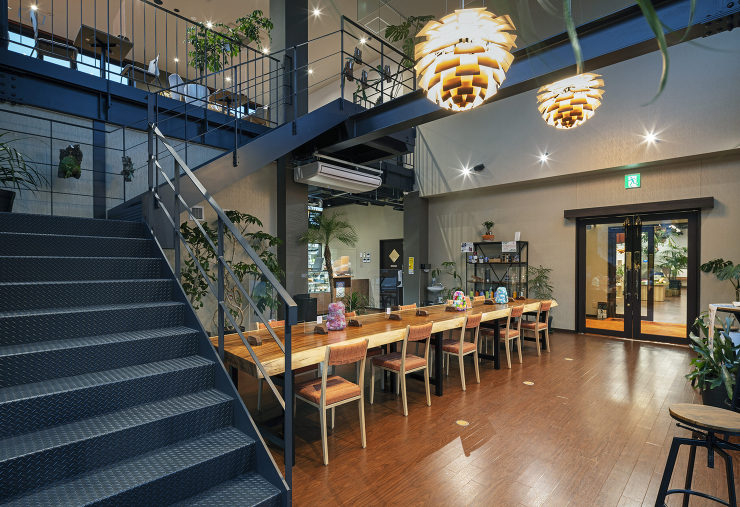 Lea makana cafe maka...