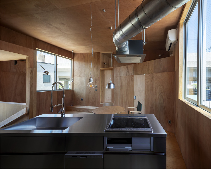 COMMERCIAL TAKAO SHI...