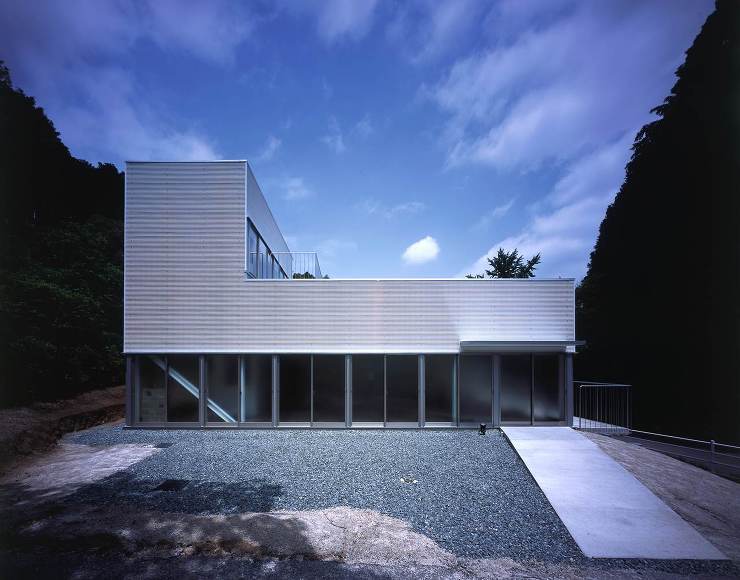 HOUSE TAKAO SHIOTSUK...