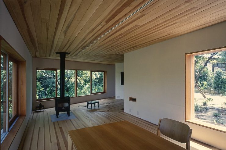 HOUSE TAKAO SHIOTSUK...