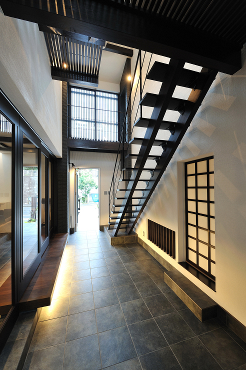 モダンな「通り土間」のある家 | 建築設...