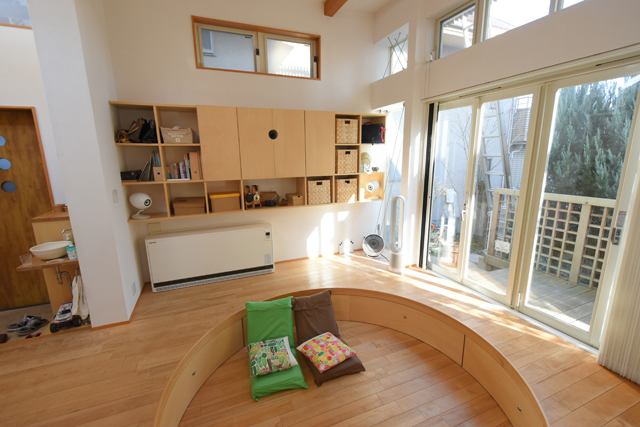 壁面スクリーンのある家 | 建築設計ブロ...