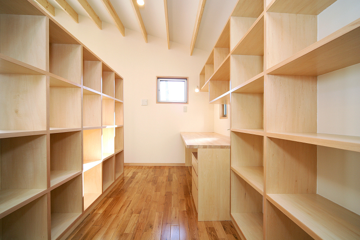 アイディア満載「造作オリジナル家具」 建...