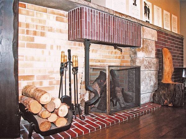 居間暖炉 1938年 渋沢邸