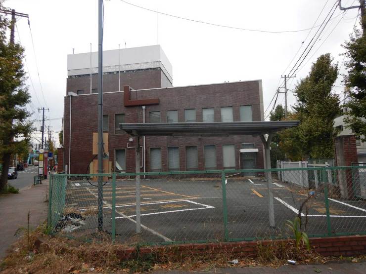 世田谷区：世田谷2丁目計画解体工事 構造：構造：SRC造3階 延床面積：1,214? 工期：令和2年12月15日?令和3年4月15日 