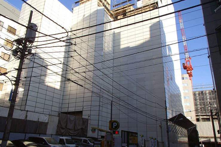 新宿ＴＯＴＯビル解体工事 構造：SRC造10階B2階6674? 工期：平成25年9月?27年5月