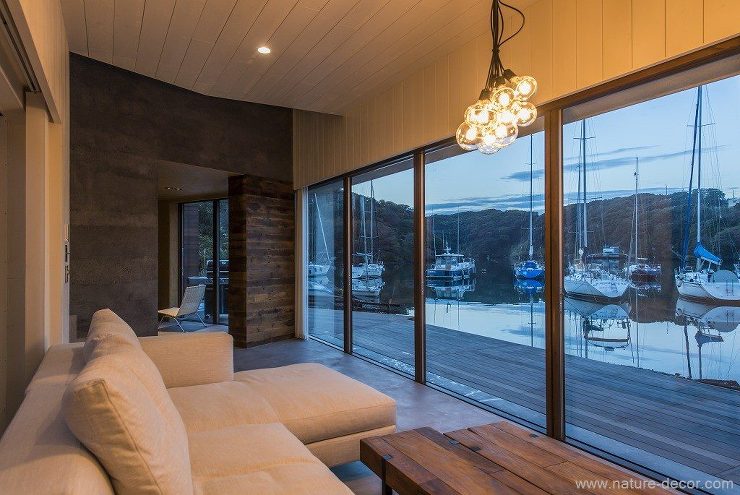 敷地境界線がなんと　海！ | ネイチャー...