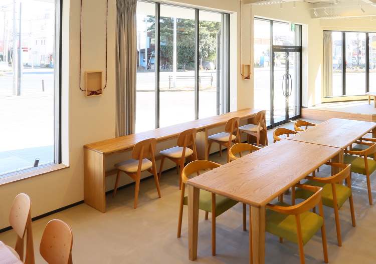 『茶の間』クリ無垢材のやさしいカウンター オーダーメイド家具のKIJI...
