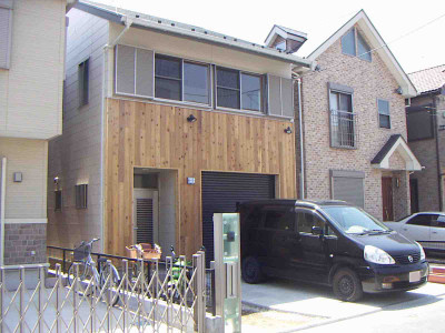 2005年、建売分譲の条件付を外し、低コストを目指した住まい: 川崎市...