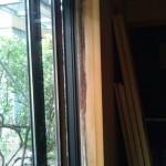 和室の窓枠を再生塗装 |