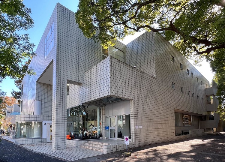 倉方俊輔連載「ポストモダニズムの歴史」10:槇文彦が1977年、ヒルサ...