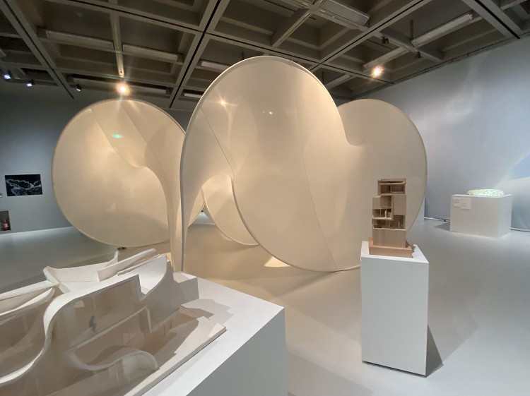 新美術館を設計中の平田晃久氏が練馬区立美術館で展覧会、“言葉でコントロ...