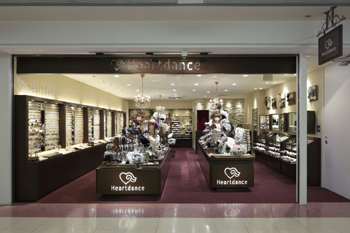 Heartdance 横浜ポルタ店のデザイン内装施工事例 [横浜]｜店...