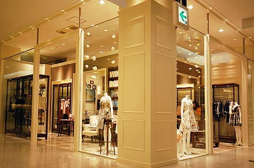 Lois CRAYON アパレル [仙台] 店舗デザイン.COM
