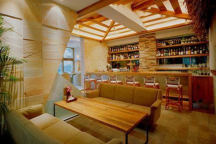 LOCOS TABLE MAHANA 浜松町店 ハワイ料理 [浜松町]...