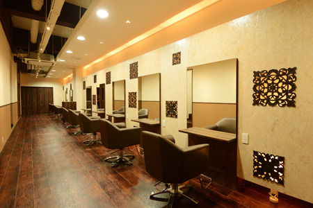 TOTAL SALON ALIVE 美容室 [南小倉] 店舗デザイン....